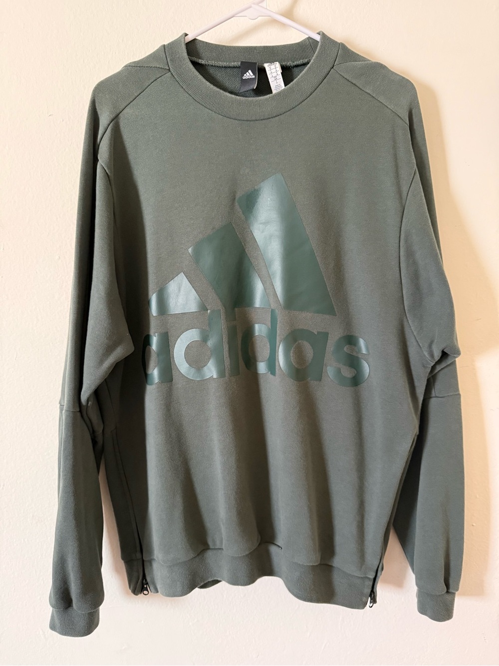 Adidas Crewneck (Olive Green)